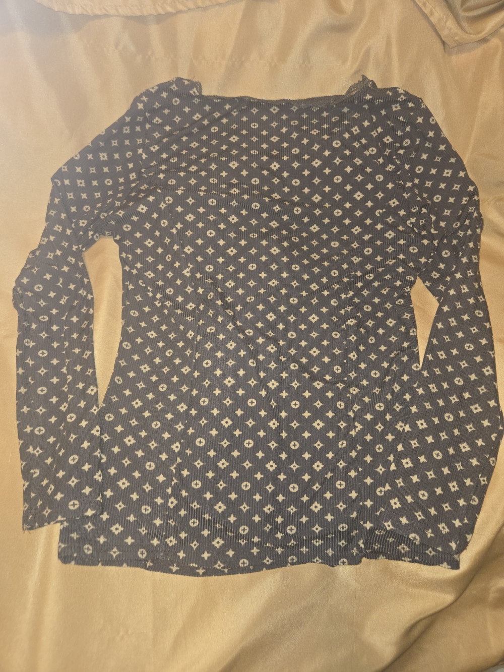 Black Lace-Trim Patterned Ribbed Top - Picture 3 of 4